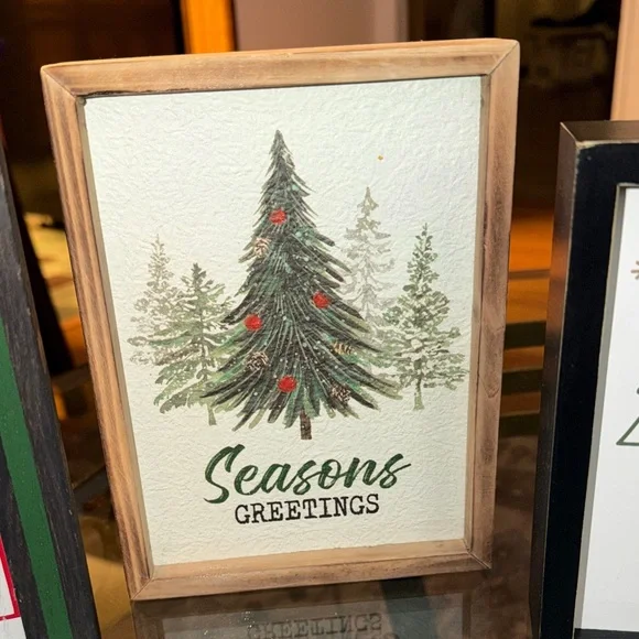 Bundle of Christmas wood frames - Picture 3 of 5